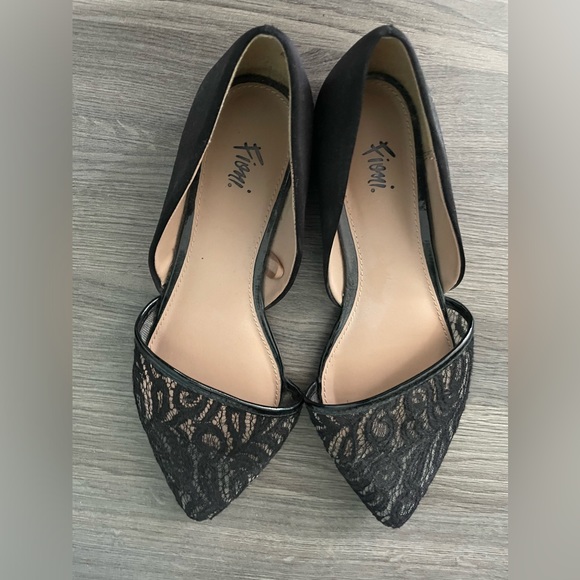 Black lace flats - Picture 1 of 2